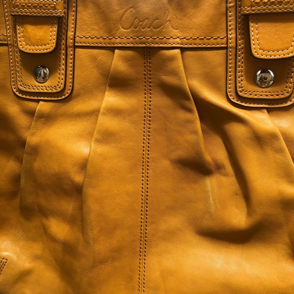 Coach bag Re-Posh. - Picture 2 of 8